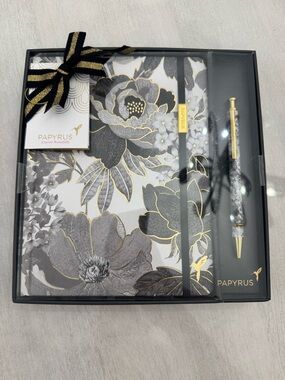 NWT Papyrus Floral Journal Notebook and Pen Gift Set